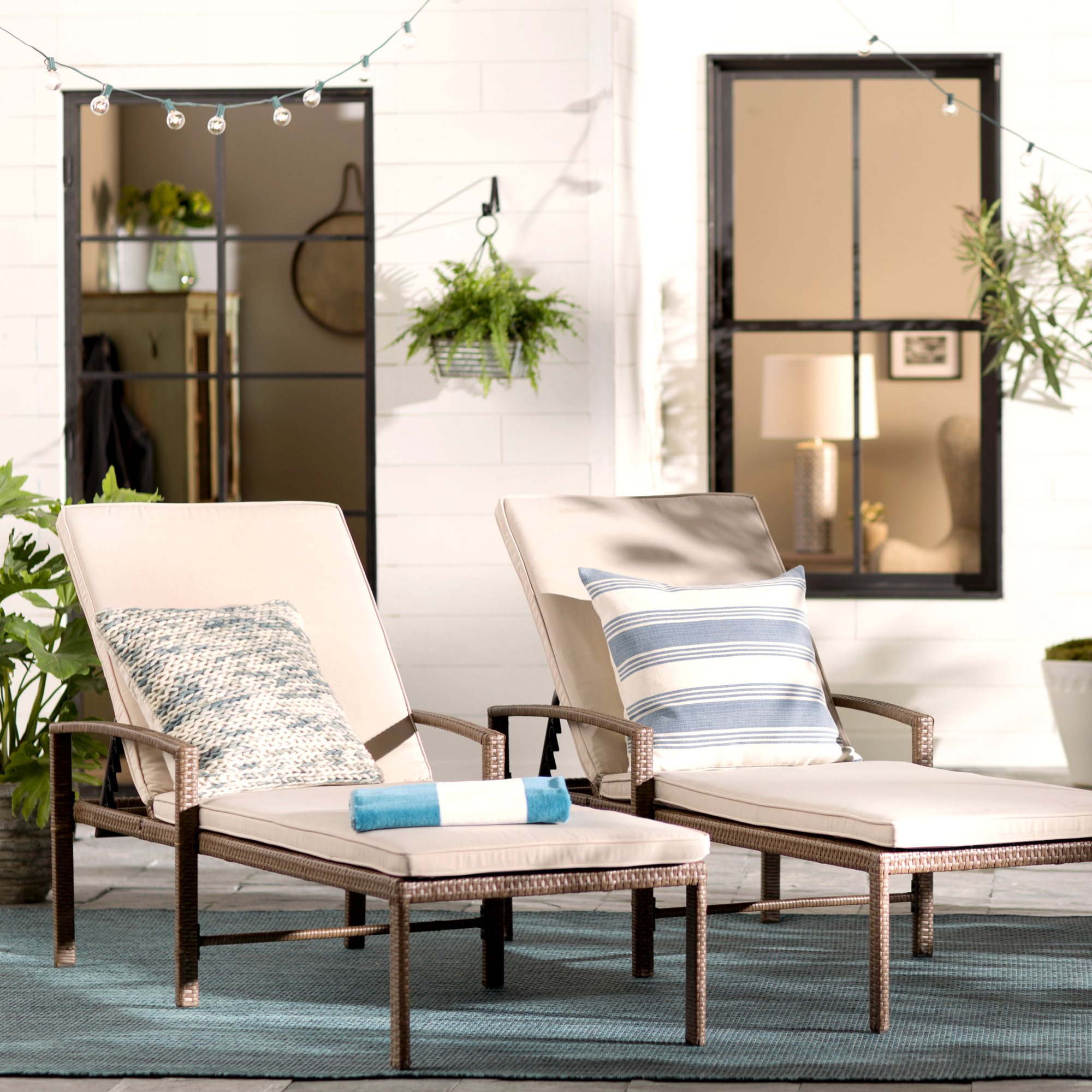 Laurel Foundry Modern Farmhouse Matoury Chaise Lounge with Cushion